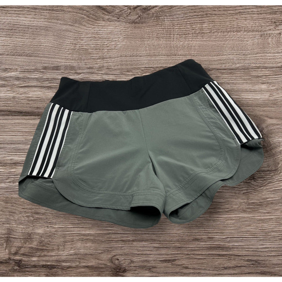 Athleta Pants - Athleta Women's Gray/Black Striped Ascender Running Shorts Size 6 Pockets